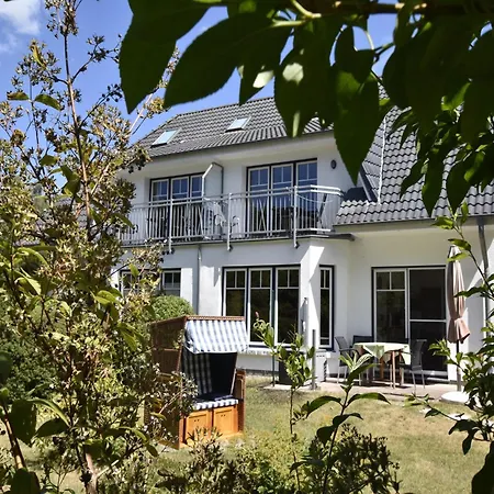 Garden Balcony Stay, Cleaning Included *