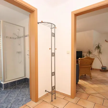 Garden Balcony Stay, Cleaning Included Appartement *